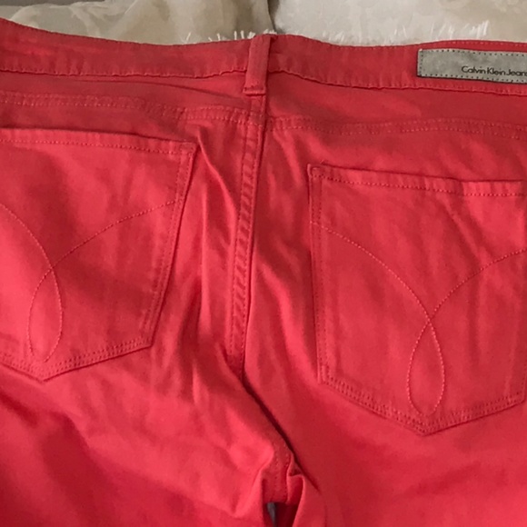 Calvin Klein Women’s Pinky Coral Stretch Jeans - Picture 6 of 10
